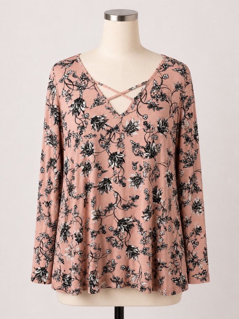 4 for $25 🌸 Lily Morgan Floral Cross-Front Top Size 1X 🌸